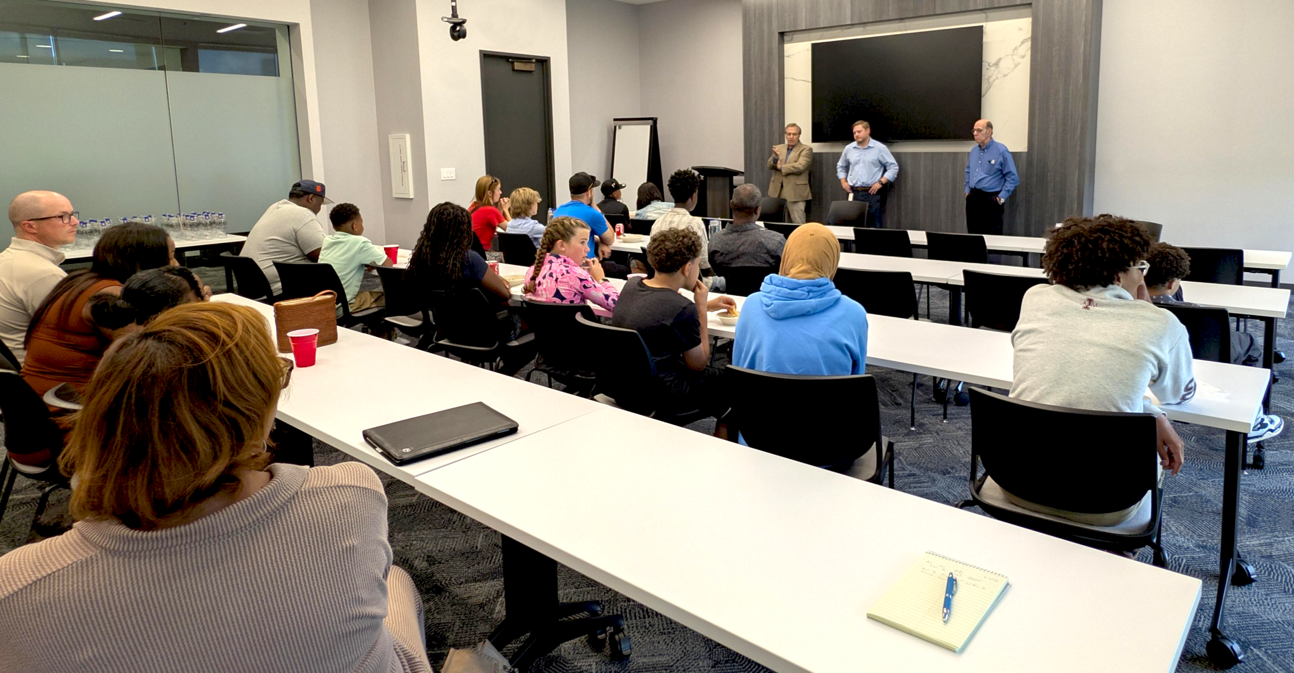 Kemp Klein attorneys speak with First Tee - Greater Detroit students during a Lunch and Learn discussion on law, leadership, and integrity.